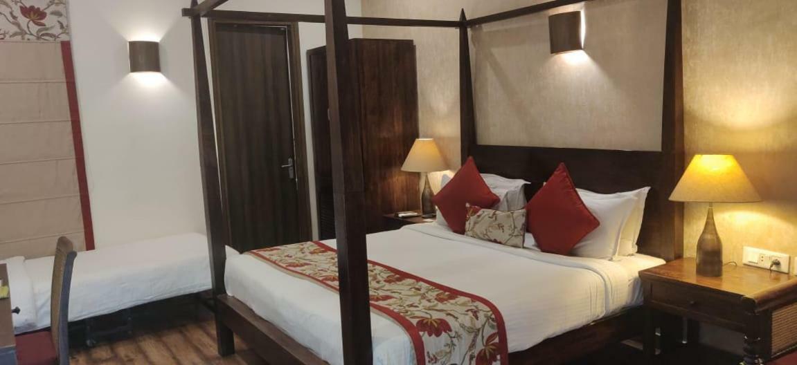 Hotel Devraj Niwas Džajpur Exteriér fotografie